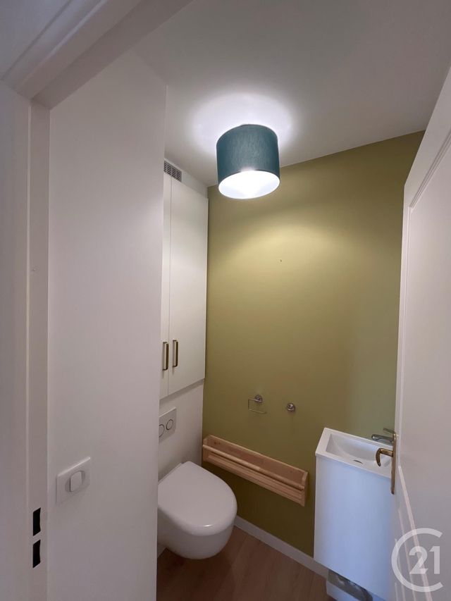 Appartement F4 &agrave; louer - 4 pi&egrave;ces - 77,96 m2 - Cap D Ail - 06 - PROVENCE-ALPES-COTE-D-AZUR
