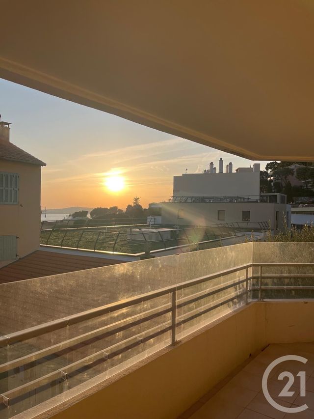 Appartement F4 &agrave; louer - 4 pi&egrave;ces - 77,96 m2 - Cap D Ail - 06 - PROVENCE-ALPES-COTE-D-AZUR