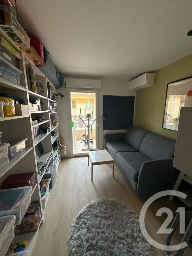 Appartement F4 &agrave; louer - 4 pi&egrave;ces - 77,96 m2 - Cap D Ail - 06 - PROVENCE-ALPES-COTE-D-AZUR