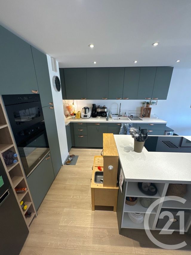 Appartement F4 &agrave; louer - 4 pi&egrave;ces - 77,96 m2 - Cap D Ail - 06 - PROVENCE-ALPES-COTE-D-AZUR