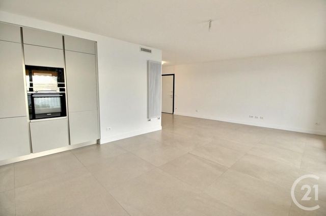 Appartement F3 &agrave; louer - 3 pi&egrave;ces - 77,12 m2 - Cap D Ail - 06 - PROVENCE-ALPES-COTE-D-AZUR
