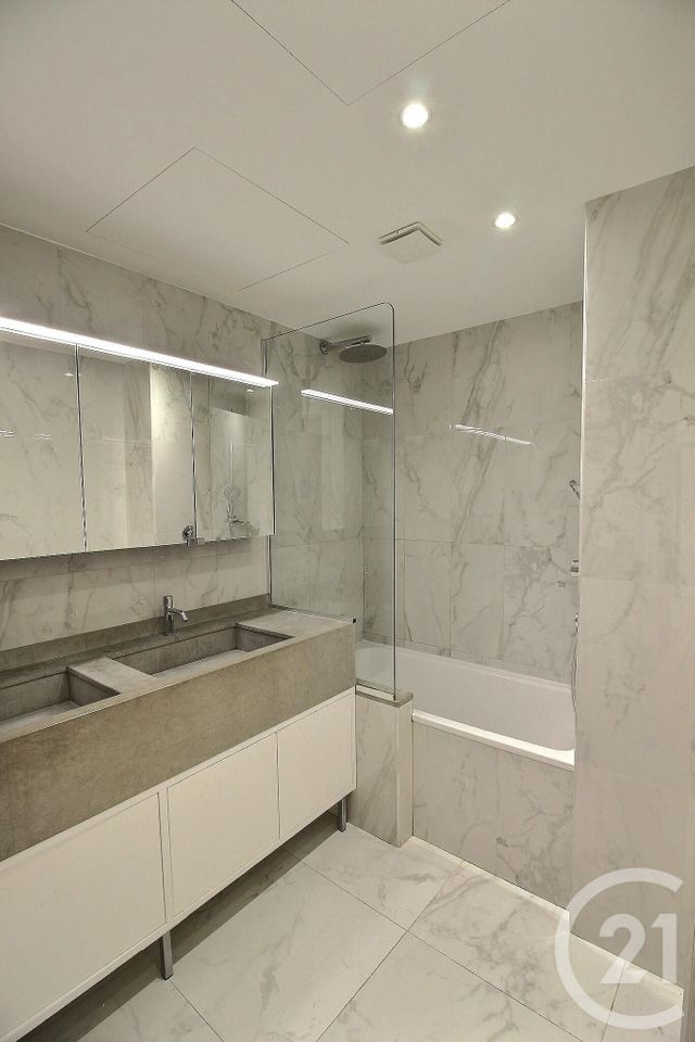 Appartement F3 &agrave; louer - 3 pi&egrave;ces - 77,12 m2 - Cap D Ail - 06 - PROVENCE-ALPES-COTE-D-AZUR