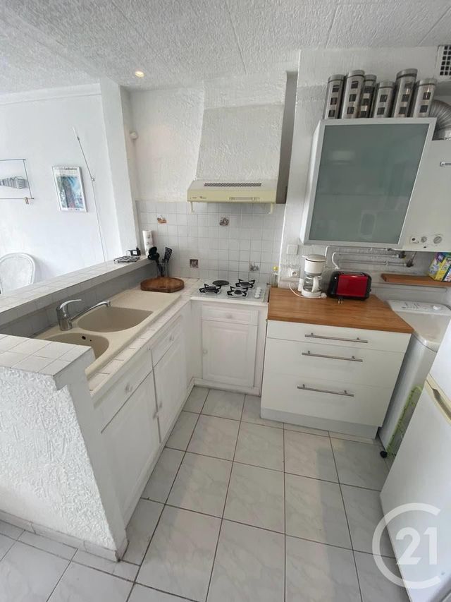 Appartement F1 &agrave; louer - 1 pi&egrave;ce - 24,25 m2 - Cap D Ail - 06 - PROVENCE-ALPES-COTE-D-AZUR