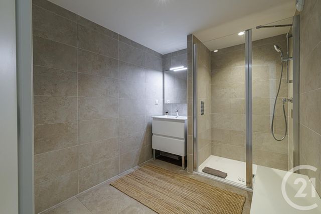 Appartement F2 &agrave; louer - 2 pi&egrave;ces - 45,08 m2 - Cap D Ail - 06 - PROVENCE-ALPES-COTE-D-AZUR