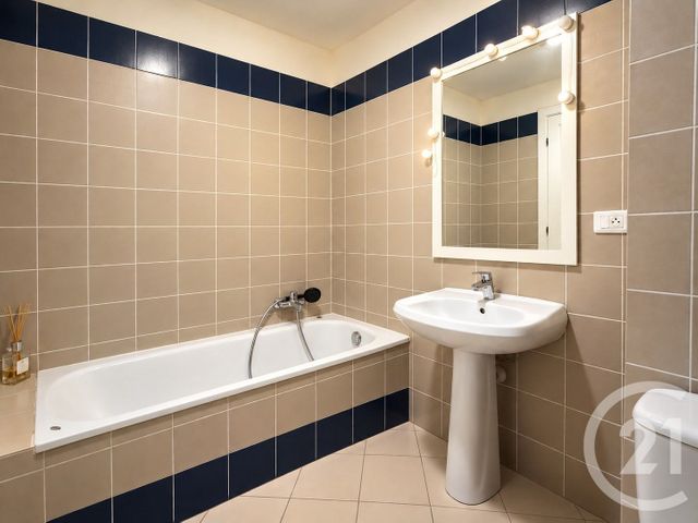 Appartement T3 &agrave; vendre - 3 pi&egrave;ces - 76,01 m2 - Beausoleil - 06 - PROVENCE-ALPES-COTE-D-AZUR