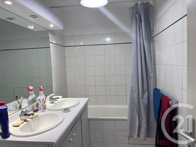 Appartement F4 &agrave; louer - 4 pi&egrave;ces - 82,57 m2 - Paris - 75013 - ILE-DE-FRANCE