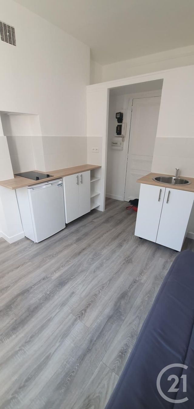 Appartement F1 &agrave; louer - 1 pi&egrave;ce - 11,25 m2 - Paris - 75013 - ILE-DE-FRANCE