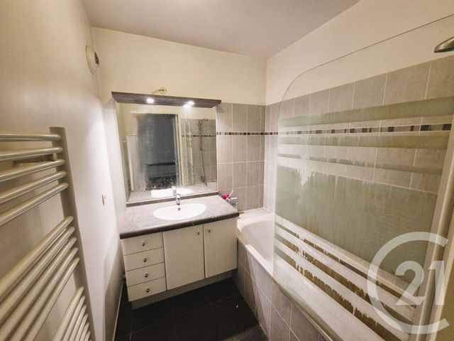 Appartement F2 à vendre - 2 pièces - 32,05 m2 - Issy Les Moulineaux - 92 - ILE-DE-FRANCE