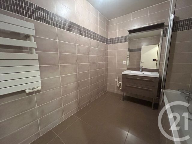 Appartement F3 &agrave; louer - 3 pi&egrave;ces - 80 m2 - Paris - 75013 - ILE-DE-FRANCE