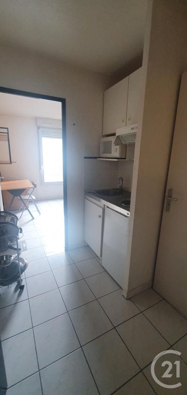 Appartement F1 &agrave; louer - 1 pi&egrave;ce - 19,25 m2 - Paris - 75013 - ILE-DE-FRANCE