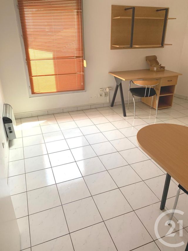 Appartement F1 &agrave; louer - 1 pi&egrave;ce - 22,94 m2 - Paris - 75013 - ILE-DE-FRANCE