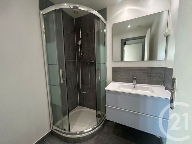 Appartement F3 &agrave; louer - 3 pi&egrave;ces - 66,81 m2 - L Hay Les Roses - 94 - ILE-DE-FRANCE