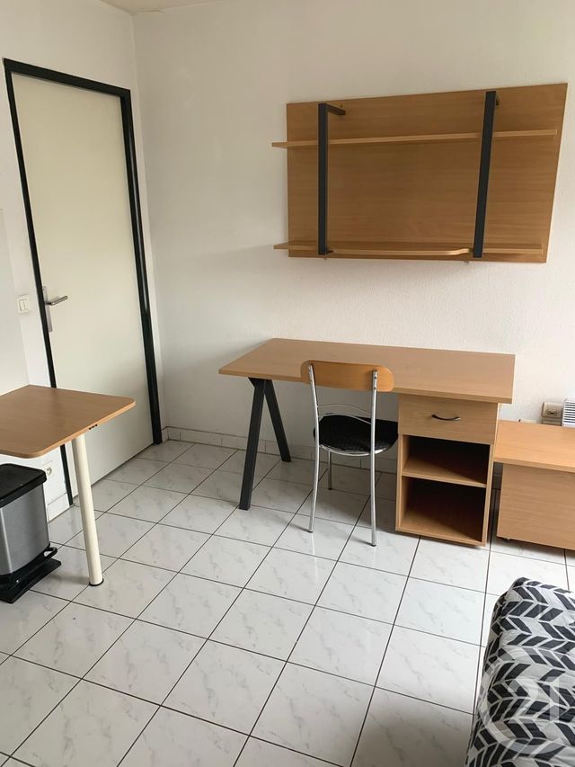 Appartement F1 &agrave; louer - 1 pi&egrave;ce - 18,42 m2 - Paris - 75013 - ILE-DE-FRANCE
