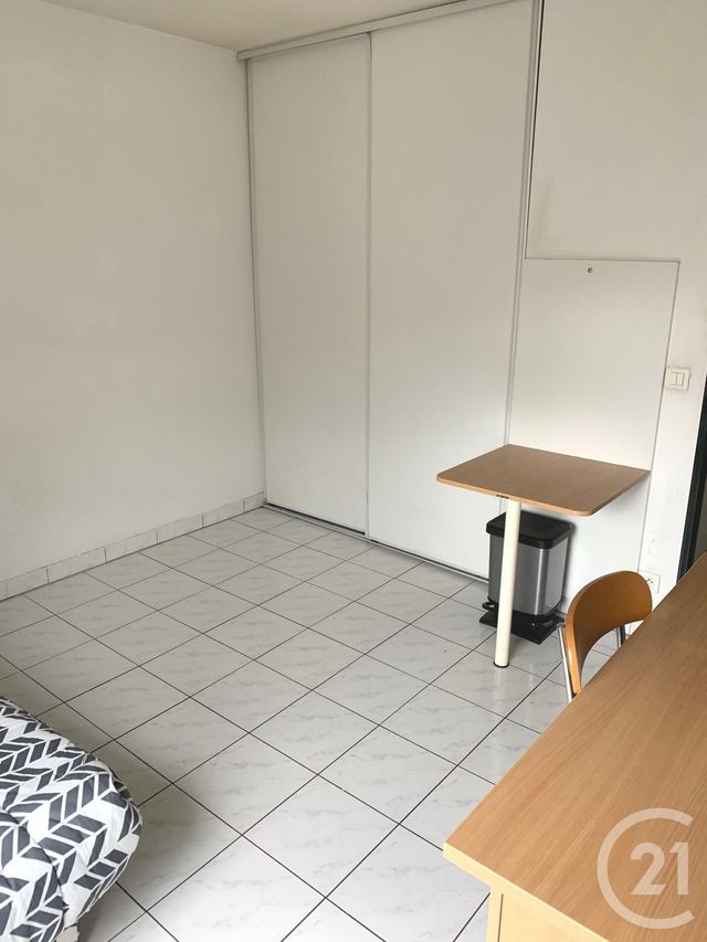 Appartement F1 &agrave; louer - 1 pi&egrave;ce - 18,42 m2 - Paris - 75013 - ILE-DE-FRANCE