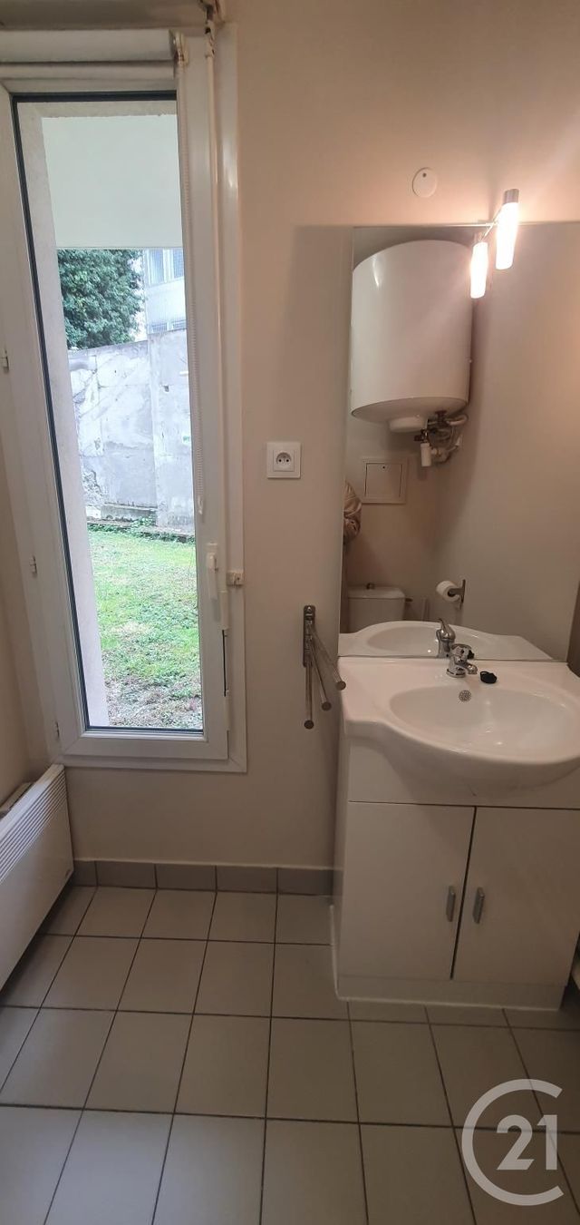 Appartement F1 &agrave; louer - 1 pi&egrave;ce - 23,61 m2 - Paris - 75013 - ILE-DE-FRANCE