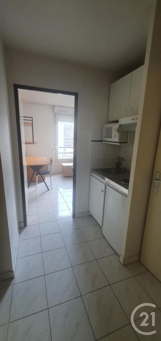 Appartement F1 &agrave; louer - 1 pi&egrave;ce - 20,23 m2 - Paris - 75013 - ILE-DE-FRANCE
