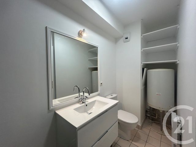 Appartement Studio &agrave; louer - 1 pi&egrave;ce - 22,38 m2 - Paris - 75013 - ILE-DE-FRANCE