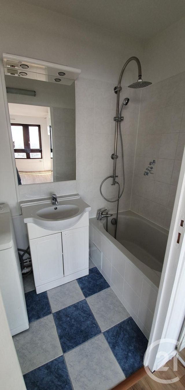 Appartement F1 &agrave; louer - 1 pi&egrave;ce - 33,77 m2 - Paris - 75013 - ILE-DE-FRANCE