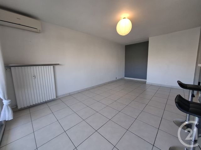 Appartement T3 &agrave; louer - 3 pi&egrave;ces - 63,89 m2 - Vallauris - 06 - PROVENCE-ALPES-COTE-D-AZUR