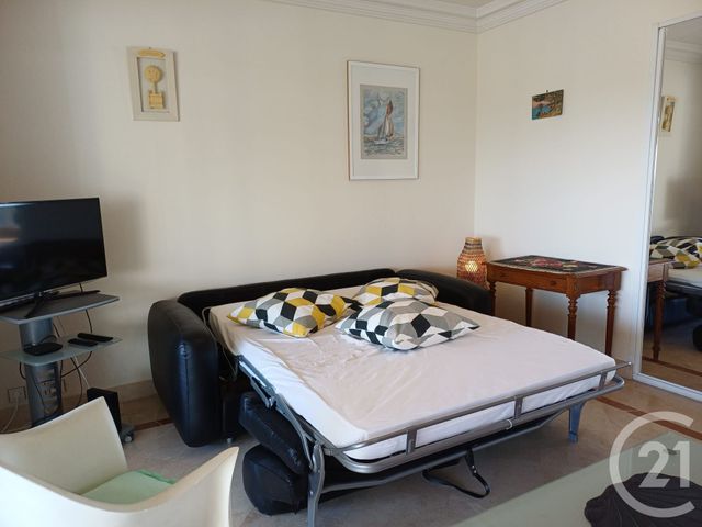 Appartement T1 &agrave; louer - 1 pi&egrave;ce - 25,15 m2 - Le Golfe Juan - 06 - PROVENCE-ALPES-COTE-D-AZUR