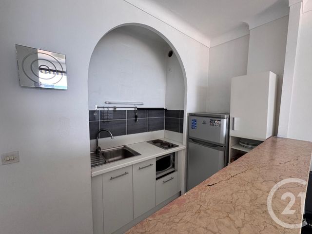 Appartement Studio à vendre - 1 pièce - 32 m2 - Juan Les Pins - 06 - PROVENCE-ALPES-COTE-D-AZUR