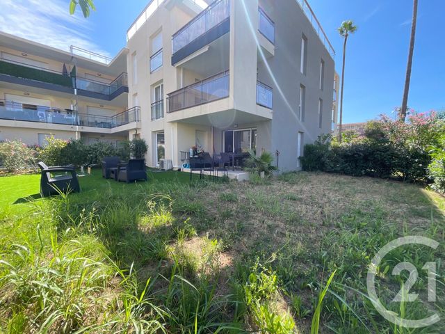 Appartement F2 à vendre - 2 pièces - 46 m2 - Le Golfe Juan - 06 - PROVENCE-ALPES-COTE-D-AZUR