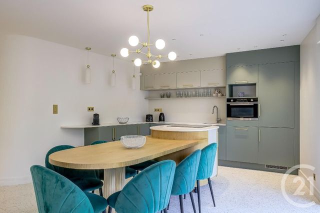 Appartement F4 à vendre - 4 pièces - 100 m2 - Juan Les Pins - 06 - PROVENCE-ALPES-COTE-D-AZUR