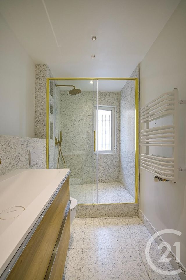 Appartement F4 à vendre - 4 pièces - 100 m2 - Juan Les Pins - 06 - PROVENCE-ALPES-COTE-D-AZUR