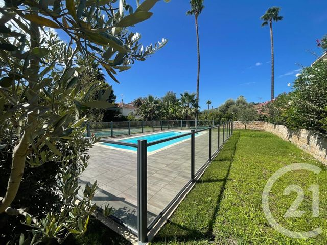 Appartement F2 à vendre - 2 pièces - 45 m2 - Le Golfe Juan - 06 - PROVENCE-ALPES-COTE-D-AZUR