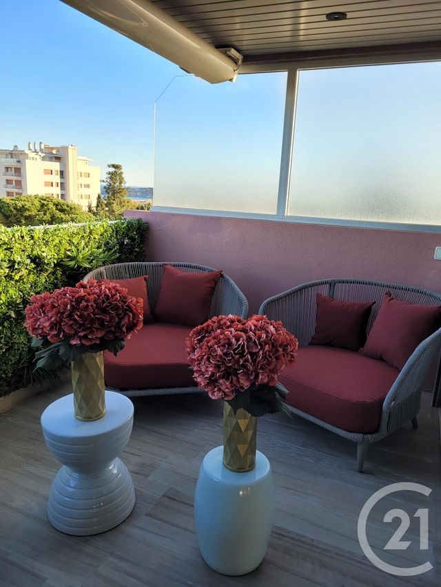 Appartement F2 bis à vendre - 3 pièces - 75,72 m2 - Antibes - 06 - PROVENCE-ALPES-COTE-D-AZUR