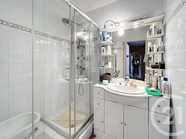 Appartement F3 &agrave; vendre - 3 pi&egrave;ces - 65 m2 - Antibes - 06 - PROVENCE-ALPES-COTE-D-AZUR