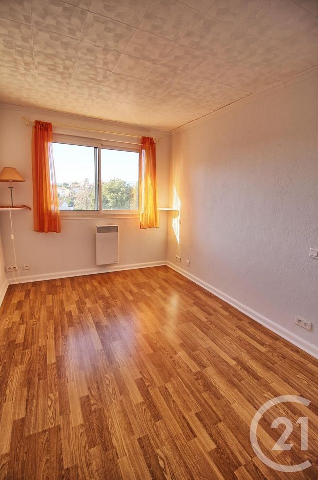 Appartement T4 &agrave; louer - 4 pi&egrave;ces - 91,39 m2 - Vallauris - 06 - PROVENCE-ALPES-COTE-D-AZUR