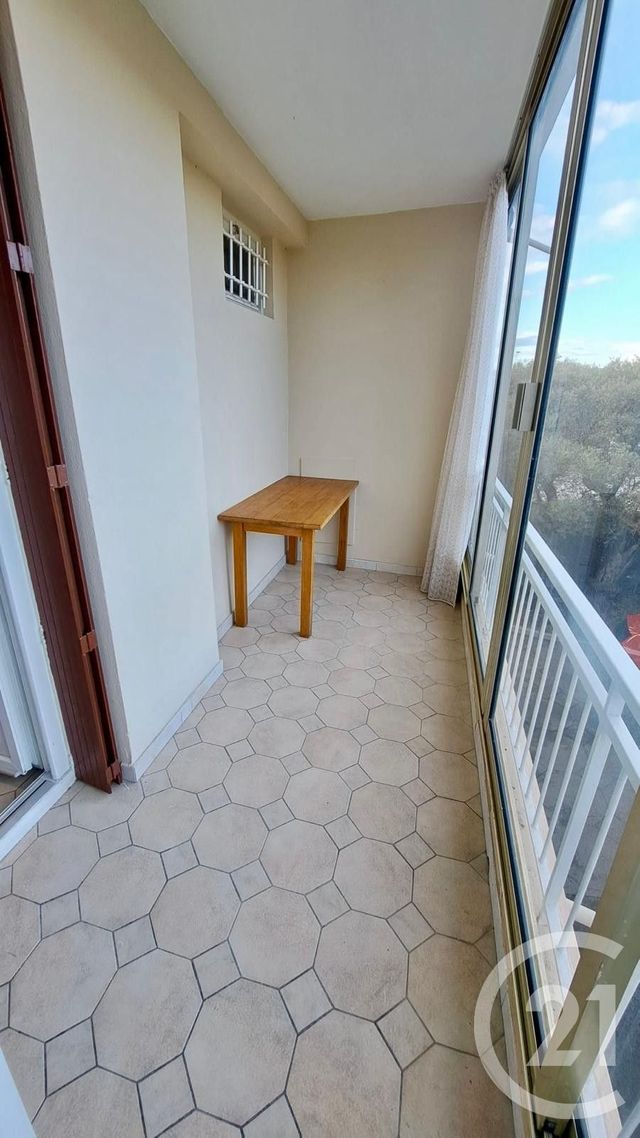 Appartement T3 à louer - 3 pièces - 53,68 m2 - Juan Les Pins - 06 - PROVENCE-ALPES-COTE-D-AZUR