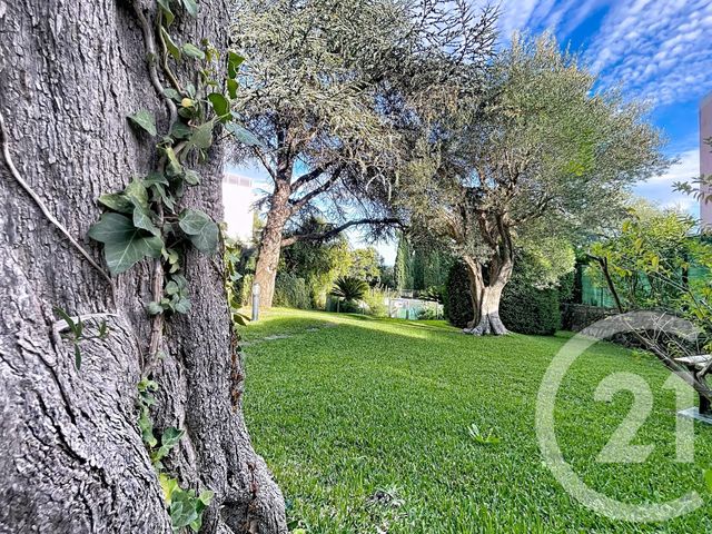 Appartement F3 &agrave; vendre - 3 pi&egrave;ces - 67,85 m2 - Antibes - 06 - PROVENCE-ALPES-COTE-D-AZUR
