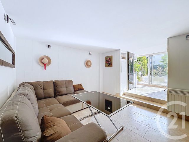 Appartement F2 à vendre - 2 pièces - 47,61 m2 - Juan Les Pins - 06 - PROVENCE-ALPES-COTE-D-AZUR