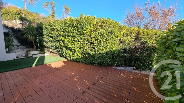 Appartement T3 à louer - 3 pièces - 50,60 m2 - Valbonne - 06 - PROVENCE-ALPES-COTE-D-AZUR