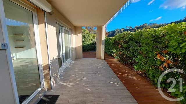 Appartement T3 à louer - 3 pièces - 50,60 m2 - Valbonne - 06 - PROVENCE-ALPES-COTE-D-AZUR