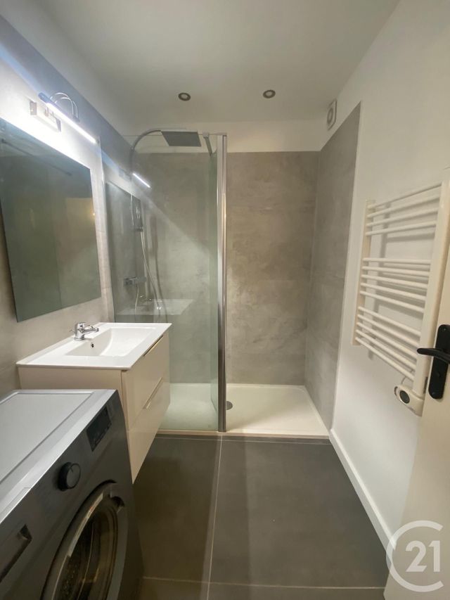 Appartement T2 à louer - 2 pièces - 43,12 m2 - Antibes - 06 - PROVENCE-ALPES-COTE-D-AZUR