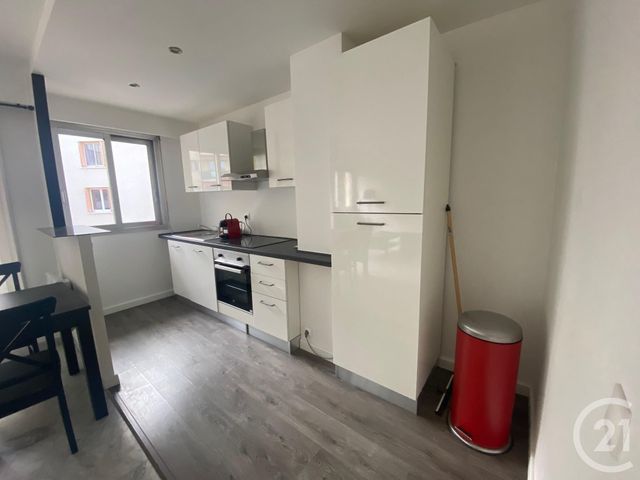 Appartement T2 à louer - 2 pièces - 43,12 m2 - Antibes - 06 - PROVENCE-ALPES-COTE-D-AZUR