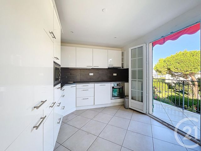 Appartement F3 &agrave; vendre - 3 pi&egrave;ces - 81 m2 - Antibes - 06 - PROVENCE-ALPES-COTE-D-AZUR