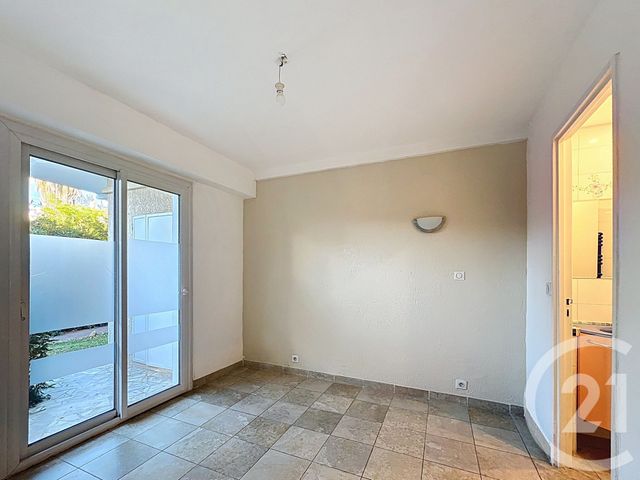 Appartement &agrave; vendre - 3 pi&egrave;ces - 58,78 m2 - Le Golfe Juan - 06 - PROVENCE-ALPES-COTE-D-AZUR