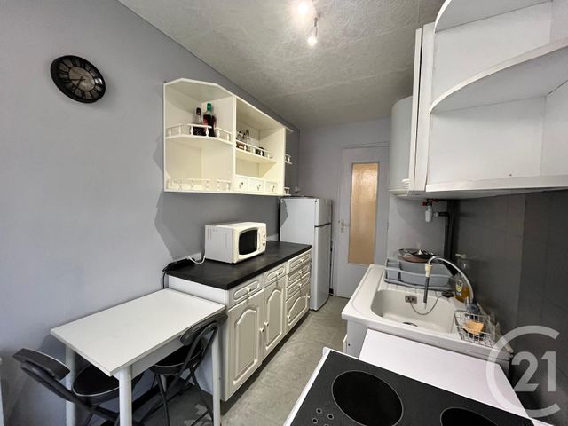 Appartement F1 &agrave; louer - 1 pi&egrave;ce - 28,61 m2 - Juan Les Pins - 06 - PROVENCE-ALPES-COTE-D-AZUR