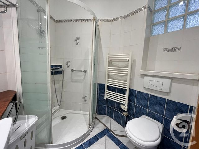 Appartement F1 &agrave; louer - 1 pi&egrave;ce - 23,43 m2 - Juan Les Pins - 06 - PROVENCE-ALPES-COTE-D-AZUR