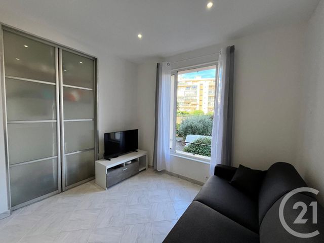 Appartement F1 &agrave; louer - 1 pi&egrave;ce - 23,43 m2 - Juan Les Pins - 06 - PROVENCE-ALPES-COTE-D-AZUR