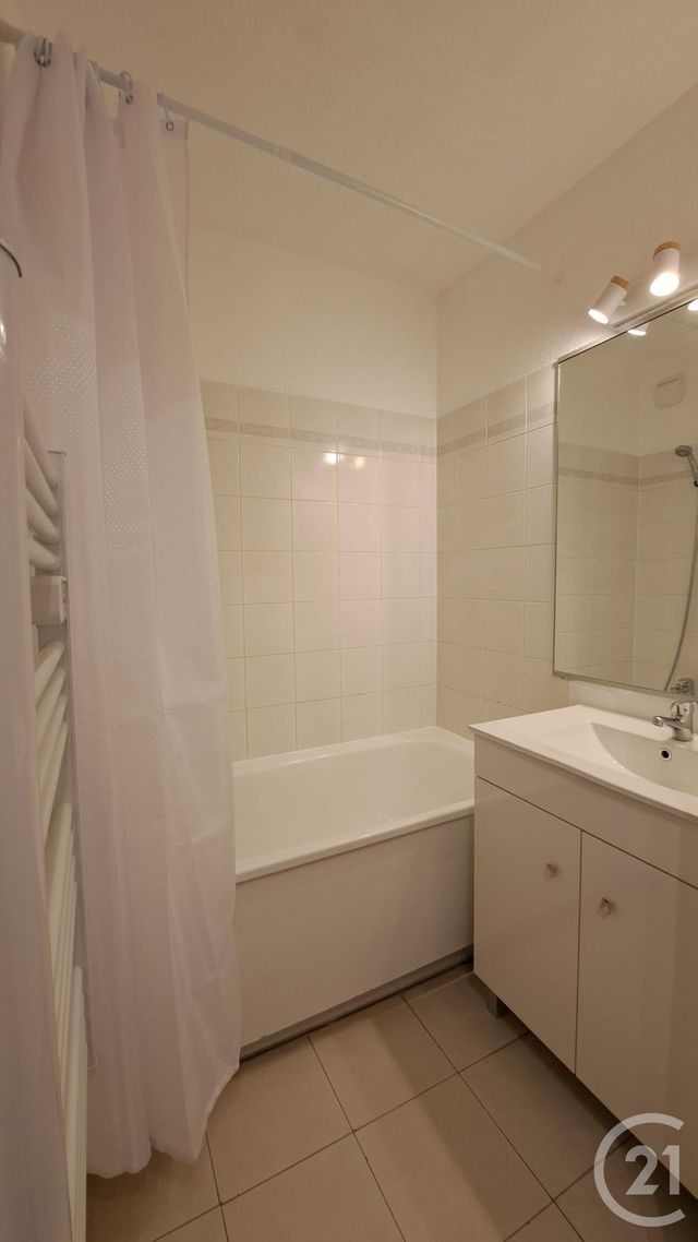 Appartement T2 à louer - 2 pièces - 29,23 m2 - Juan Les Pins - 06 - PROVENCE-ALPES-COTE-D-AZUR