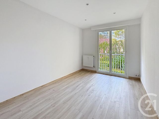 Appartement F3 à vendre - 3 pièces - 68,08 m2 - Antibes - 06 - PROVENCE-ALPES-COTE-D-AZUR