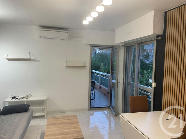 Appartement Studio &agrave; louer - 1 pi&egrave;ce - 24,53 m2 - Le Golfe Juan - 06 - PROVENCE-ALPES-COTE-D-AZUR