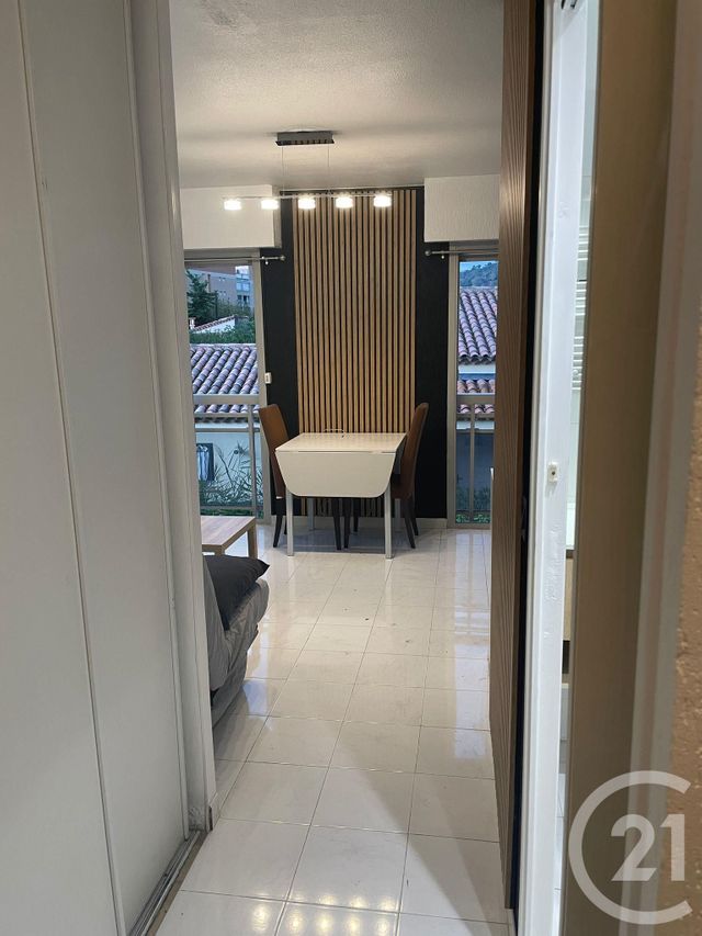 Appartement Studio &agrave; louer - 1 pi&egrave;ce - 24,53 m2 - Le Golfe Juan - 06 - PROVENCE-ALPES-COTE-D-AZUR