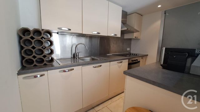 Appartement T2 à louer - 2 pièces - 40,19 m2 - Antibes - 06 - PROVENCE-ALPES-COTE-D-AZUR