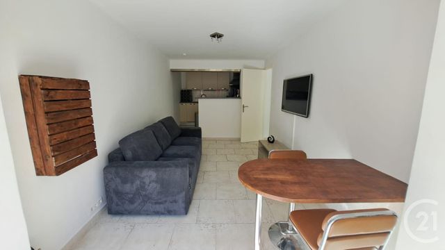 Appartement T2 à louer - 2 pièces - 40,19 m2 - Antibes - 06 - PROVENCE-ALPES-COTE-D-AZUR